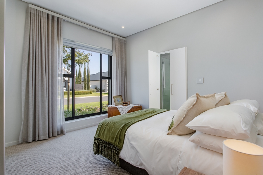 4 Bedroom Property for Sale in Val De Vie Estate Western Cape